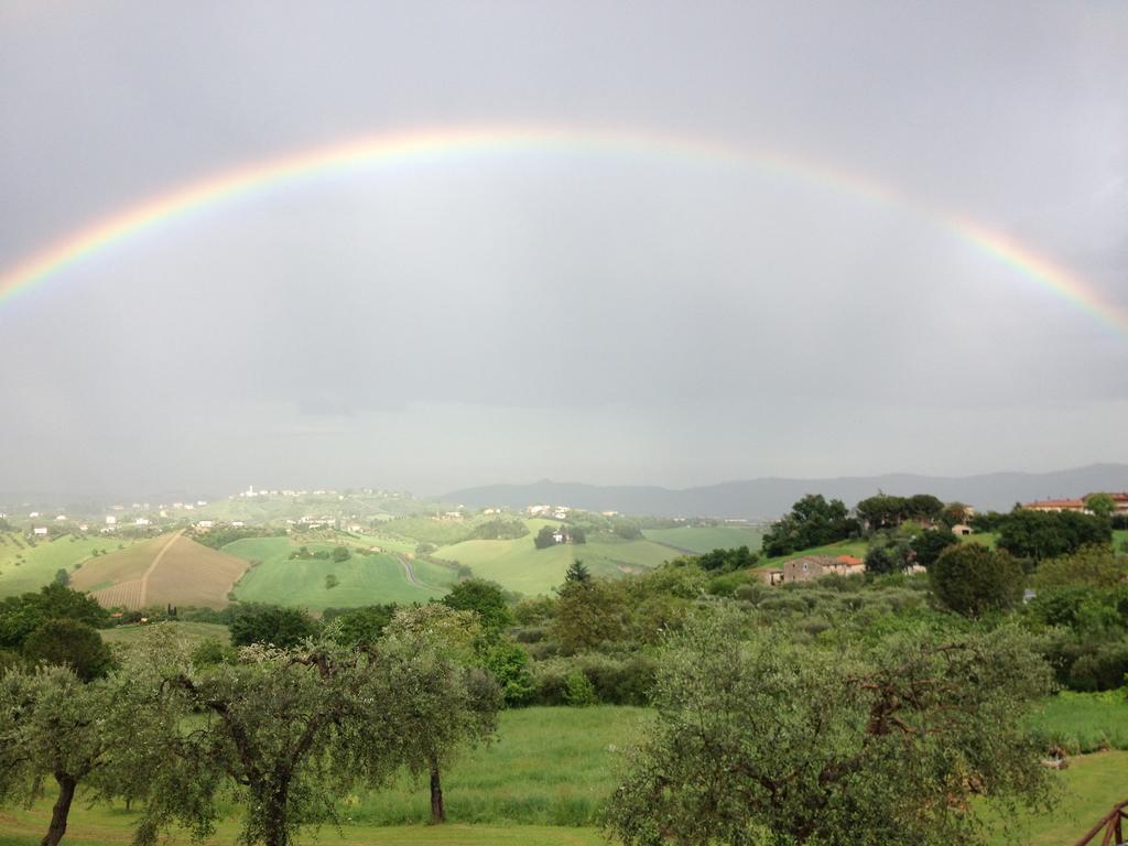 Maison Diamanti Castel di Lama Luaran gambar